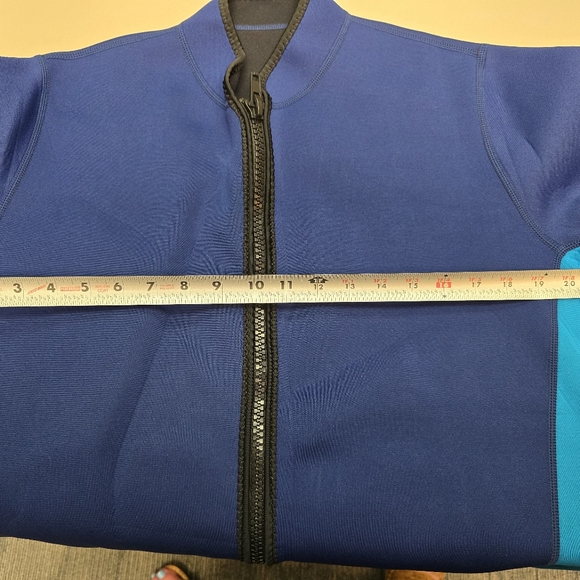 Neoprene Top - Picture 14 of 15